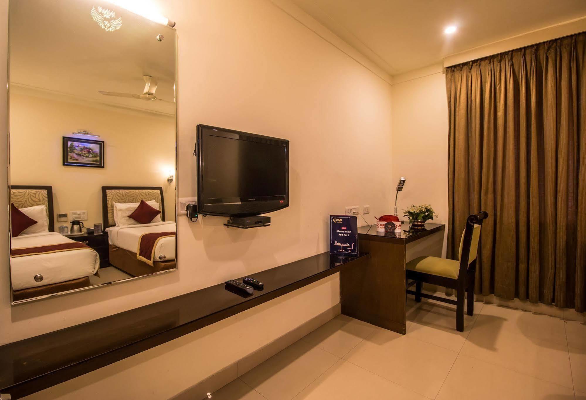 Hotel Budhil Park Visakhapatnam Ngoại thất bức ảnh