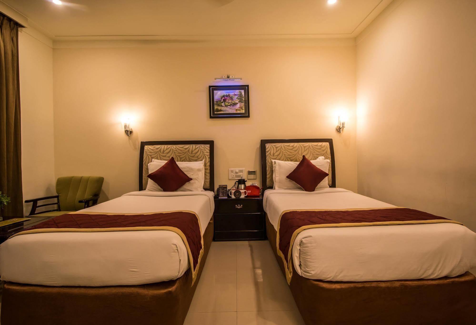 Hotel Budhil Park Visakhapatnam Ngoại thất bức ảnh