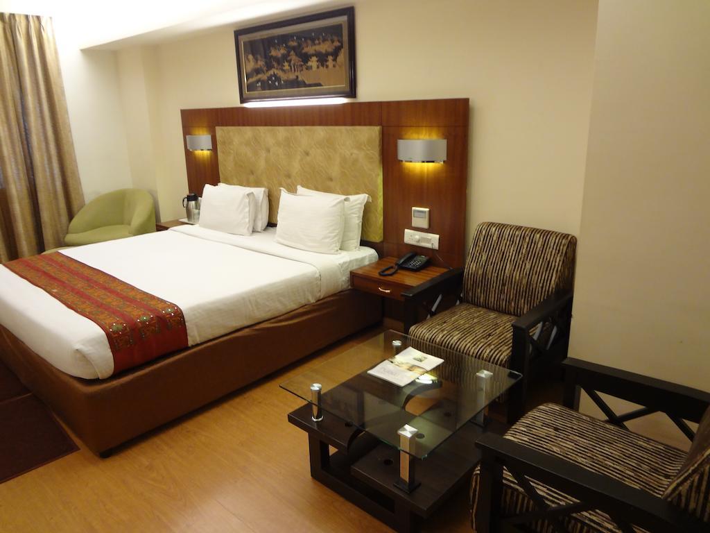 Hotel Budhil Park Visakhapatnam Ngoại thất bức ảnh